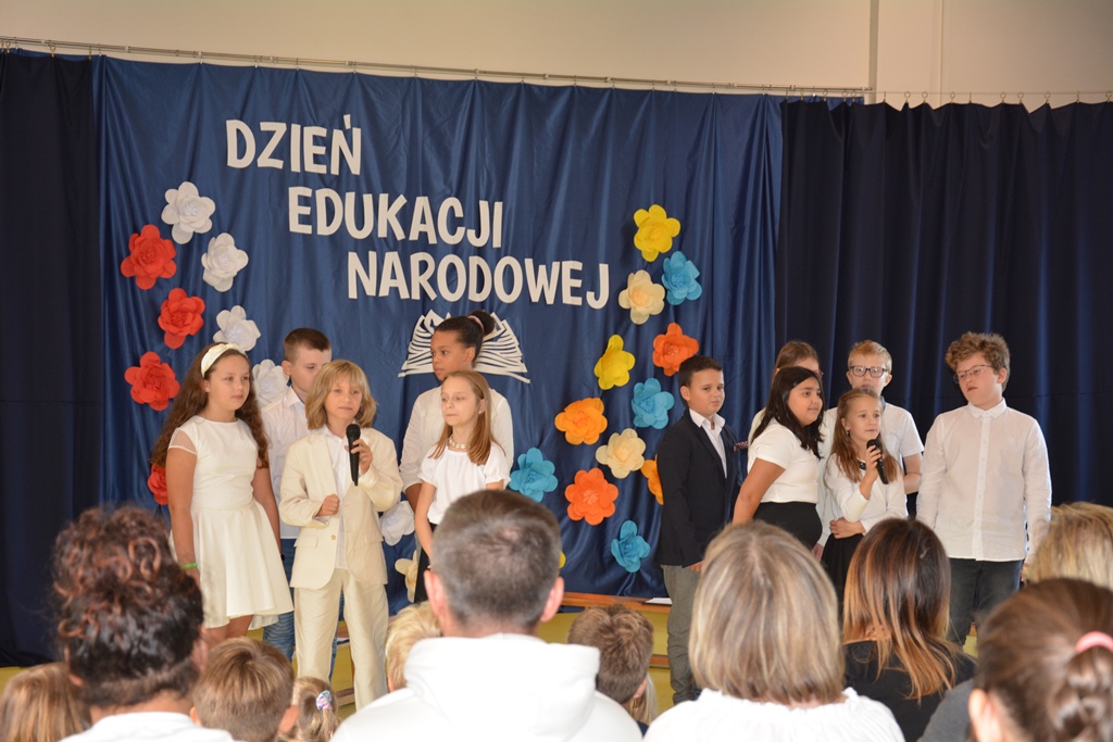 dzien naucz.24 6